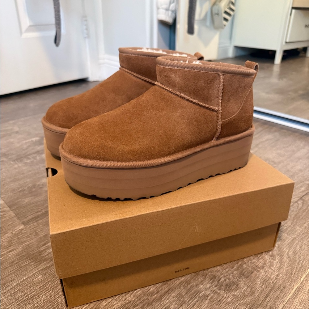 UGG Classic Ultra Mini Platform Chestnut Brown Size 9